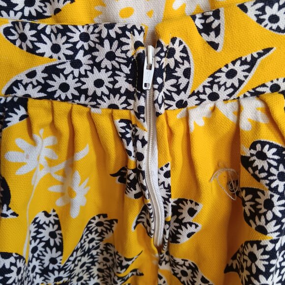 25" Vintage 1970's Womens Skirt sz 10 True VTG 70s SUNFLOWER PRINT YELLOW MINI - Picture 4 of 6